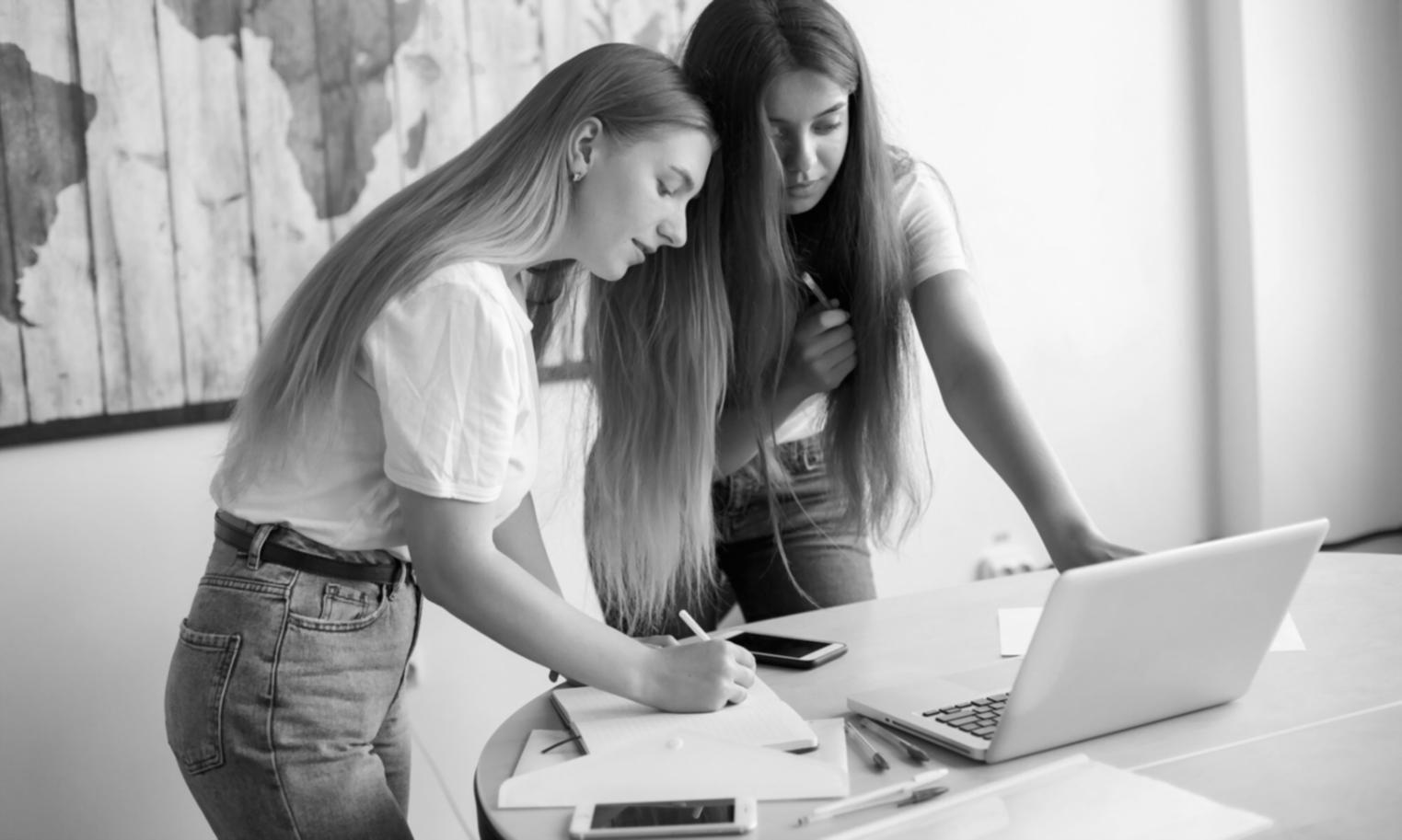 Detaillierte Finanzanalyse mit modernen Analysewerkzeugen